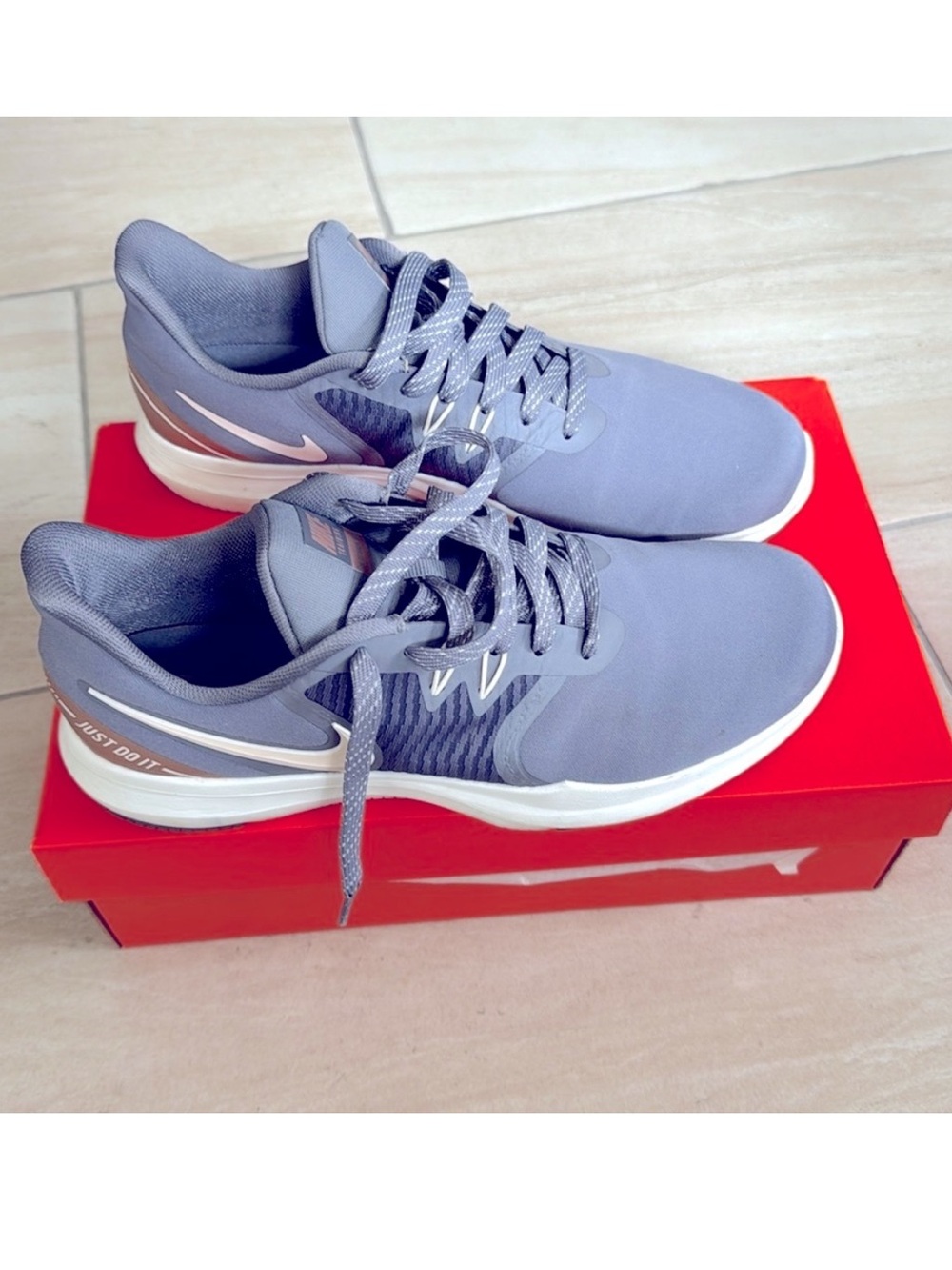 Nike Womens In Season TR 8 AMP AA7774-002 Gray Running Shoes Sneakers Si…